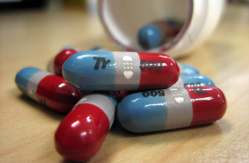 Image: Popular painkiller reduces ability to empathize with other people, study finds (Audio)