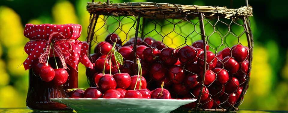 Image: 7 Benefits Of Cherries (Video)