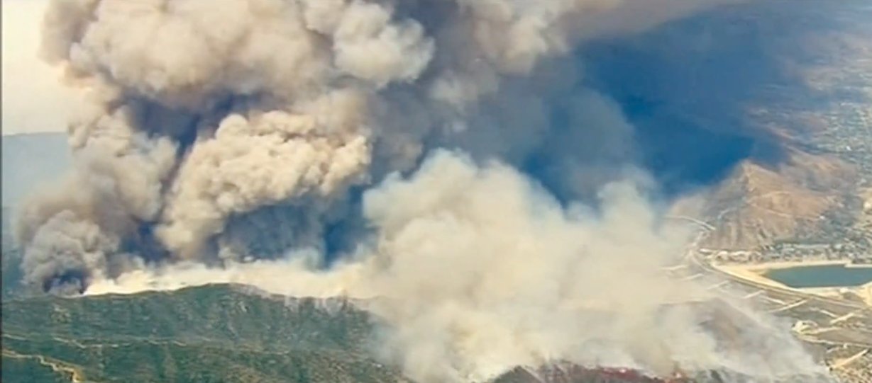 Image: California wildfires could merge into massive “super-fire” (Video)