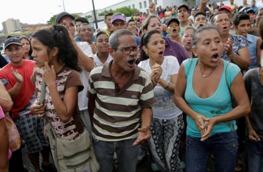 Image: Food riots kill another Venezuelan (Video)